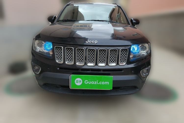 Used Jeep Compass 2014 2.4L four-wheel drive luxury version Front
