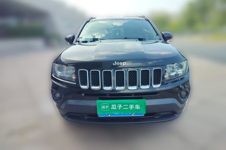 Used Jeep Compass 2014 2.0L two-wheel drive sport version Front