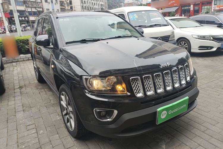 Used Jeep Compass 2014 Revised Version 2.0L Two-Wheel Drive Elite Edition Front Right 45 Deg