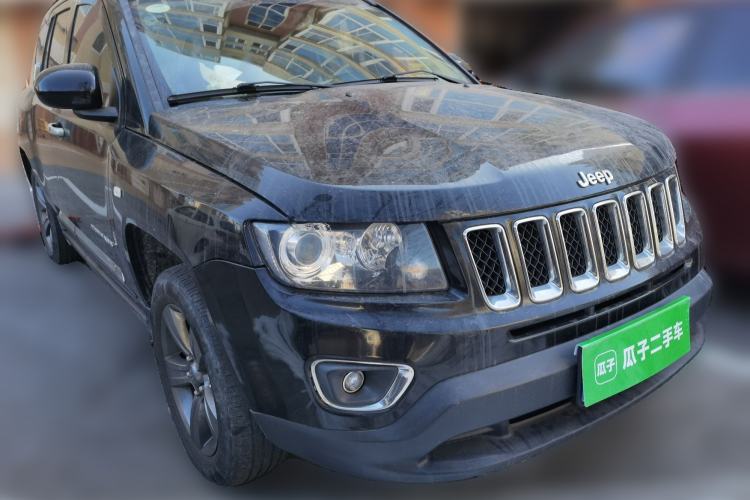 Used Jeep Compass 2014 Revised Version 2.4L Four-Wheel Drive Comfort Edition Front Right 45 Deg