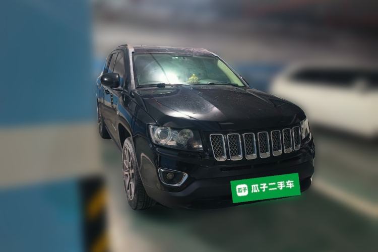 Used Jeep Compass 2014 Revised Version 2.0L Two-Wheel Drive Elite Edition Front Right 45 Deg