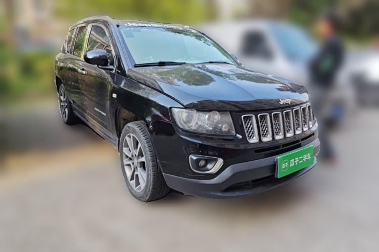 Used Jeep Compass 2014 Revised Version 2.0L Two-Wheel Drive Elite Edition Front Right 45 Deg
