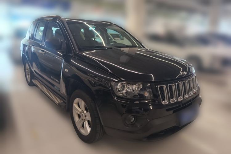Used Jeep Compass  Front Right 45 Deg
