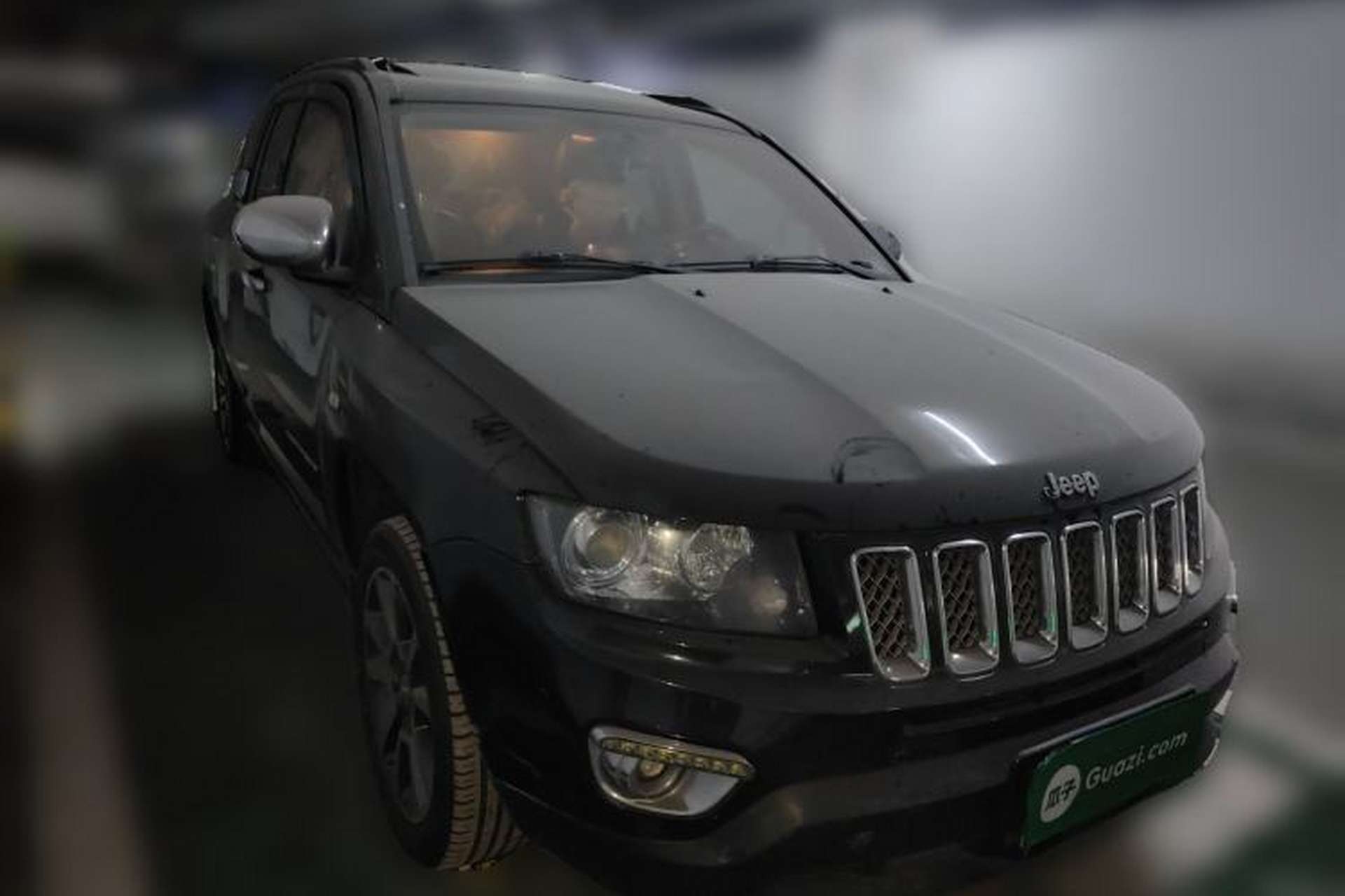 Used Jeep Compass 2014 2.0L two-wheel drive luxury version Front Right 45 Deg
