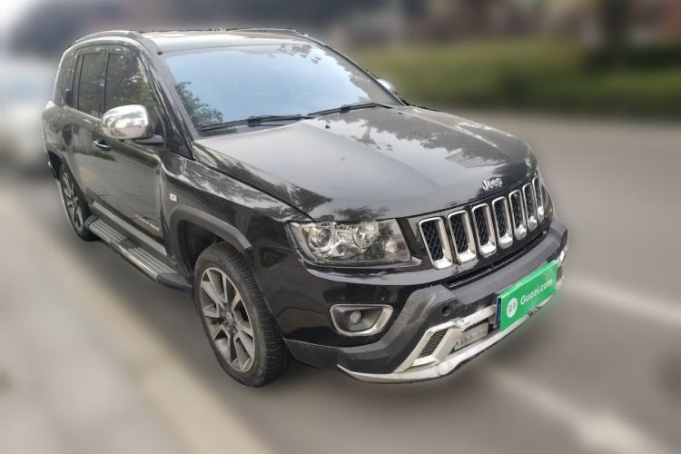 Used Jeep Compass 2014 Revised Version 2.0L Two-Wheel Drive Elite Edition Front Right 45 Deg
