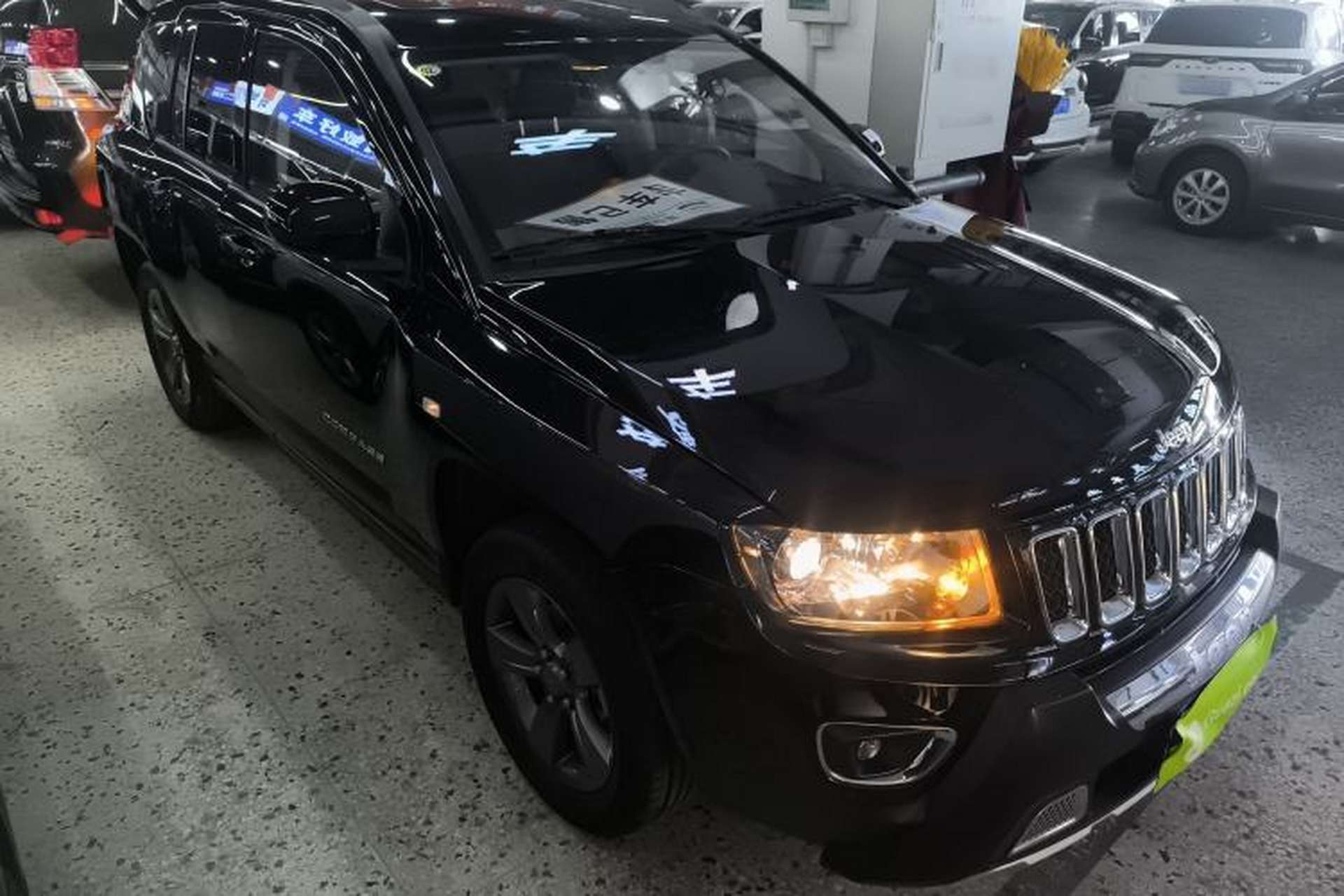 Used Jeep Compass 2014 Revised Version 2.4L Four-Wheel Drive Comfort Edition Front Right 45 Deg