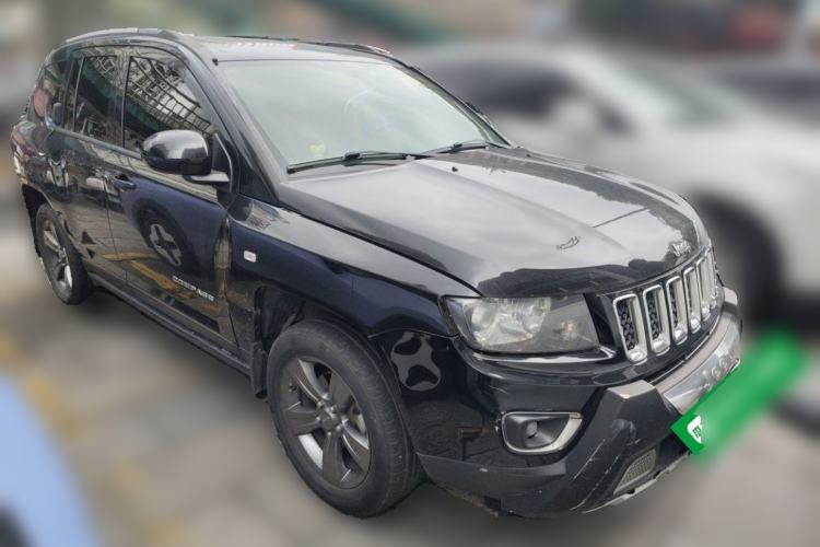 Used Jeep Compass 2014 Revised Version 2.4L Four-Wheel Drive Comfort Edition Front Right 45 Deg