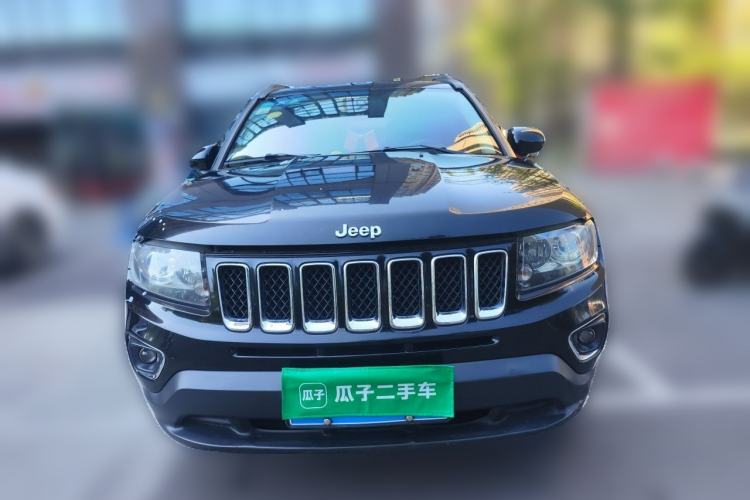 Used Jeep Compass 2014 2.4L Four-Wheel Drive Serpentine Collection Edition Front