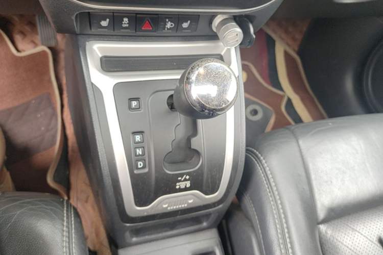 Used Jeep Compass 2014 Revised Version 2.0L Two-Wheel Drive Elite Edition Gear Lever