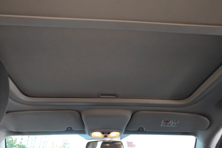 Used Jeep Compass 2014 2.4L four-wheel drive sport version Headliner