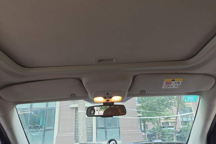 Used Jeep Compass 2014 2.4L four-wheel drive luxury navigation version Headliner