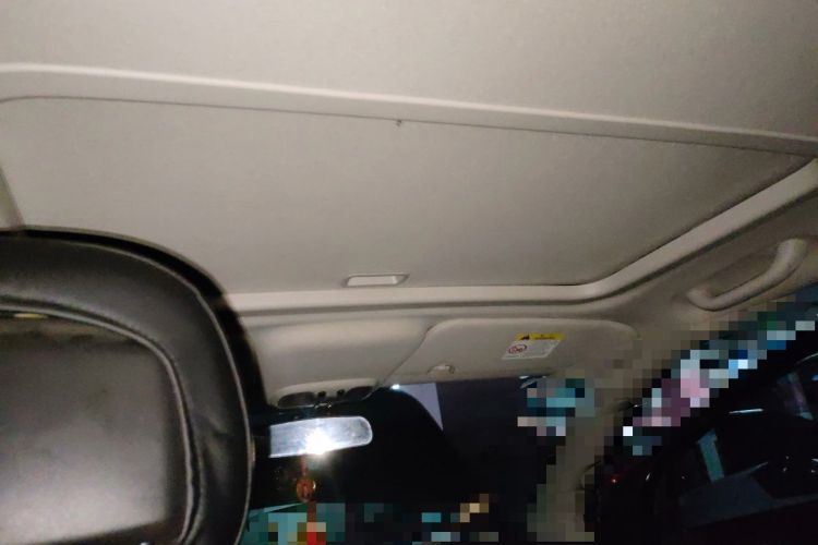 Used Jeep Compass 2014 2.0L two-wheel drive sport version Headliner
