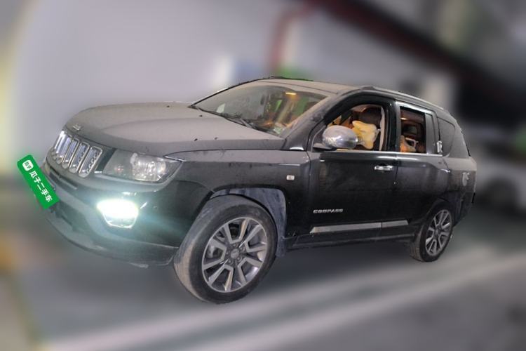 Used Jeep Compass 2014 2.0L two-wheel drive luxury version Guazi used car, China used car export, Used car for sale, Used cars, Cheapest cars for sale