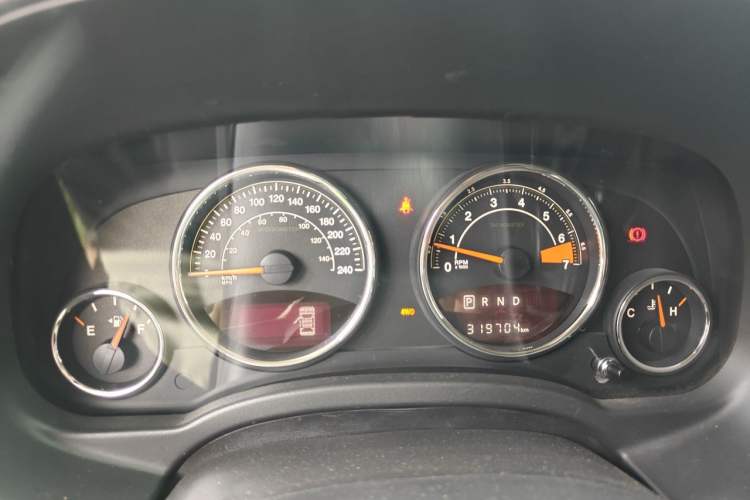 Used Jeep Compass 2014 Revised Version 2.4L Four-Wheel Drive Comfort Edition Instrument Cluster