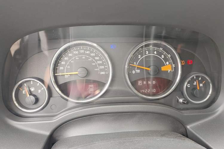 Used Jeep Compass 2014 Revised Version 2.0L Two-Wheel Drive Elite Edition Instrument Cluster
