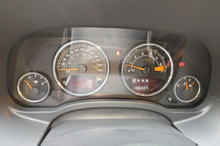 Used Jeep Compass 2014 Revised Version 2.4L Four-Wheel Drive Comfort Edition Instrument Cluster
