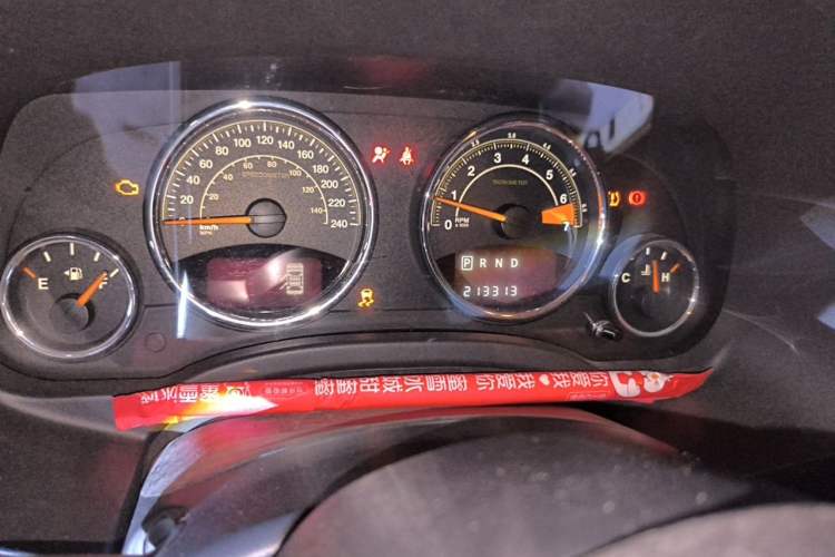 Used Jeep Compass 2014 2.0L two-wheel drive luxury version Instrument Cluster