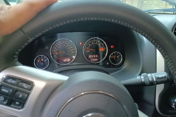 Used Jeep Compass 2014 Revised Version 2.4L Four-Wheel Drive Comfort Edition Instrument Cluster