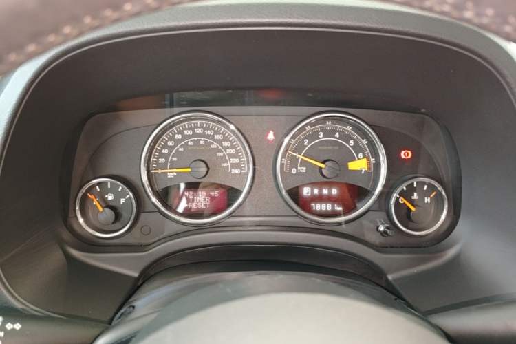 Used Jeep Compass 2014 Revised Version 2.4L Four-Wheel Drive Comfort Edition Instrument Cluster