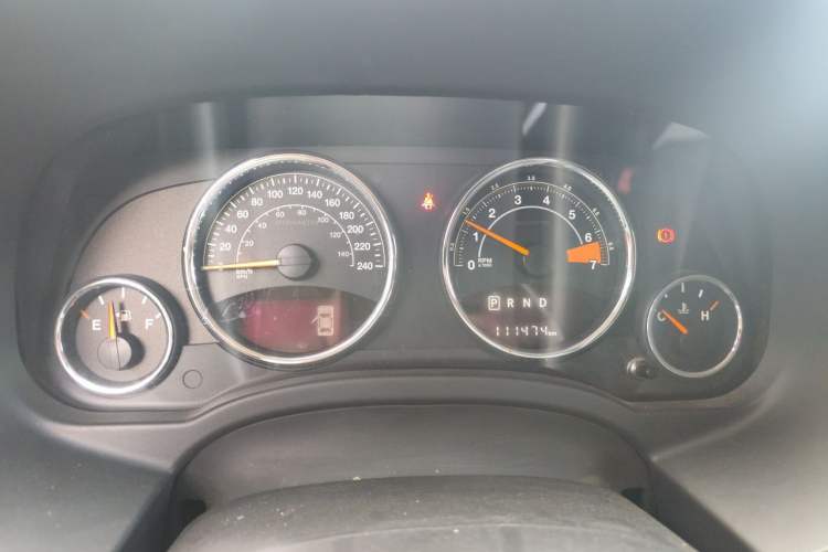 Used Jeep Compass 2014 Revised Version 2.4L Four-Wheel Drive Luxury Edition Instrument Cluster