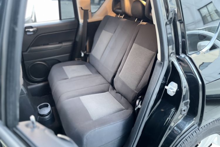 Used Jeep Compass 2014 Revised Version 2.0L Two-Wheel Drive Entry-Level Edition Interior 11