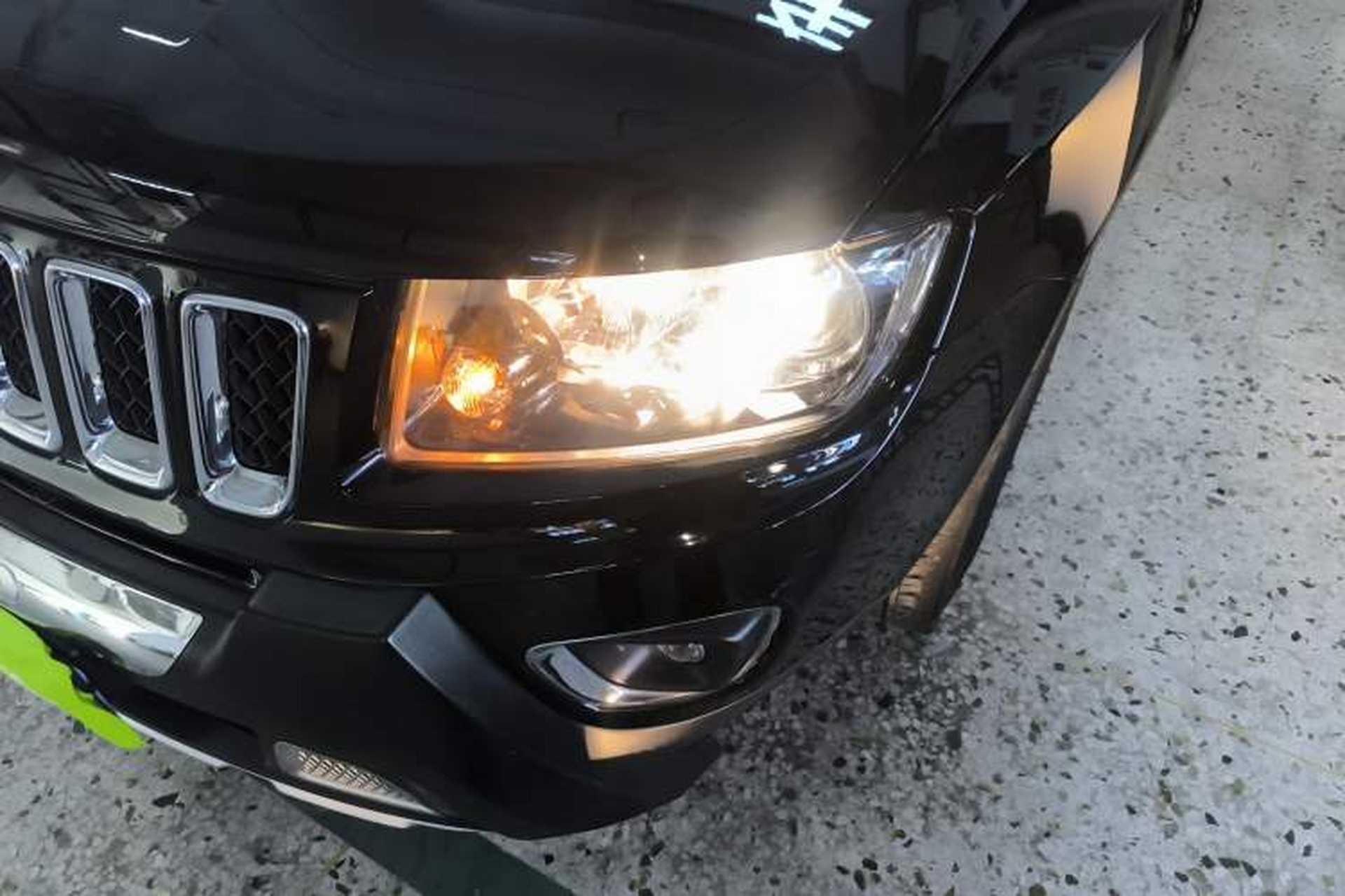 Used Jeep Compass 2014 Revised Version 2.4L Four-Wheel Drive Comfort Edition Left Front Headlight