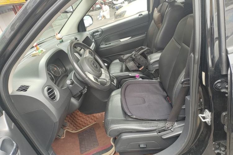 Used Jeep Compass 2014 Revised Version 2.0L Two-Wheel Drive Elite Edition Left Front Seat