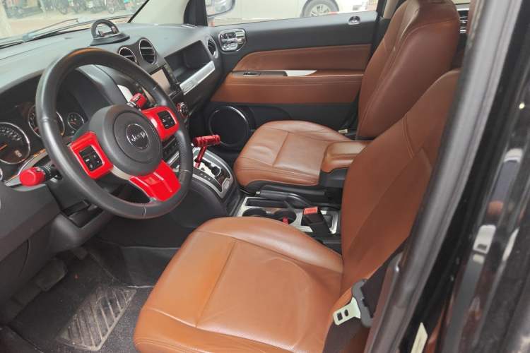 Used Jeep Compass 2014 2.4L four-wheel drive luxury navigation version Left Front Seat