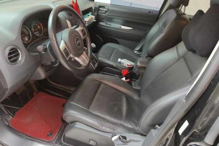 Used Jeep Compass 2014 2.4L four-wheel drive luxury version Left Front Seat