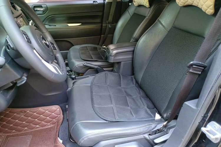 Used Jeep Compass 2014 Revised Version 2.4L Four-Wheel Drive Comfort Edition Left Front Seat