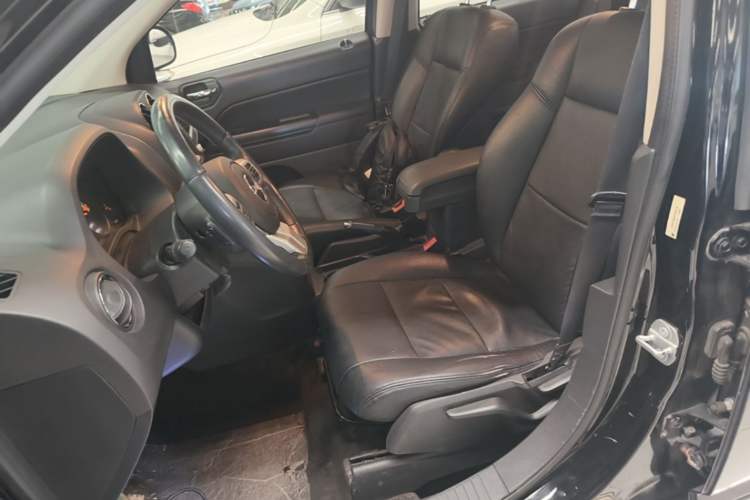 Used Jeep Compass  Left Front Seat