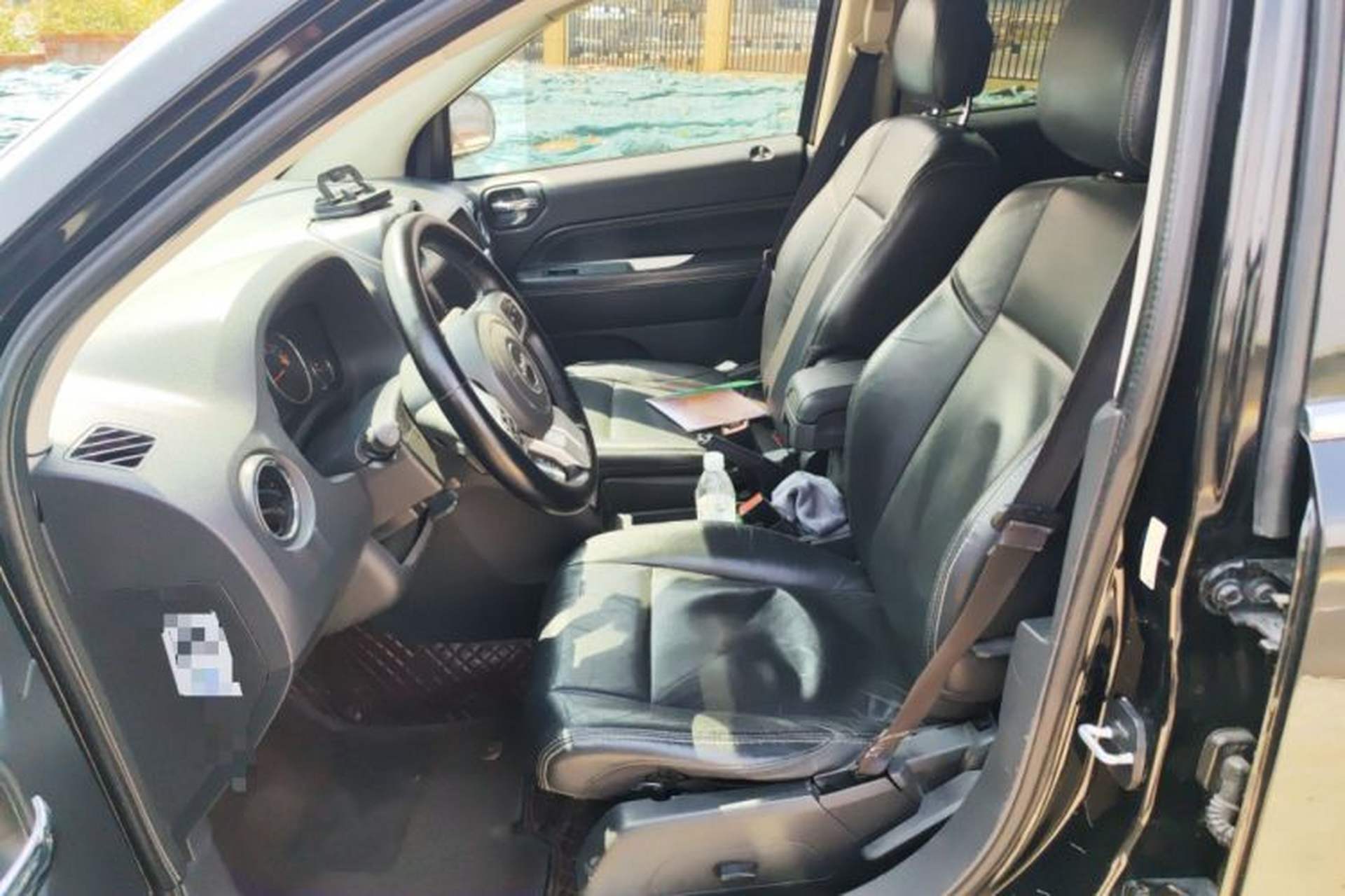 Used Jeep Compass 2014 Revised Version 2.0L Two-Wheel Drive Elite Edition Left Front Seat