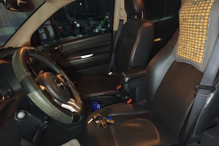 Used Jeep Compass 2014 2.0L two-wheel drive luxury version Left Front Seat