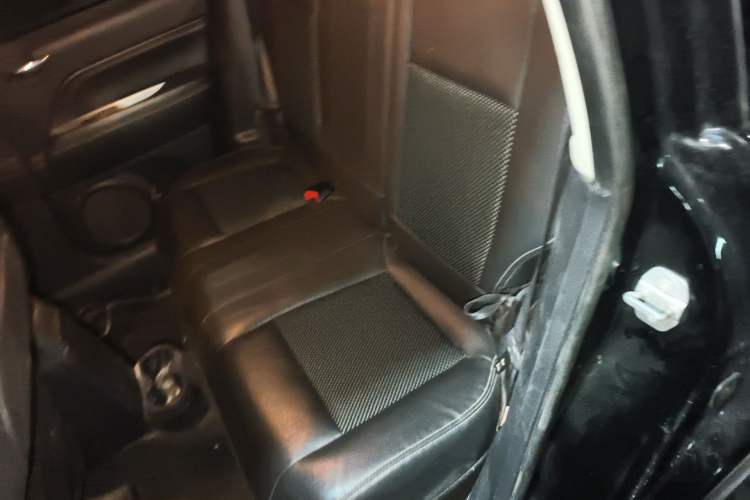 Used Jeep Compass 2014 Revised Version 2.4L Four-Wheel Drive Comfort Edition Left Rear Seat