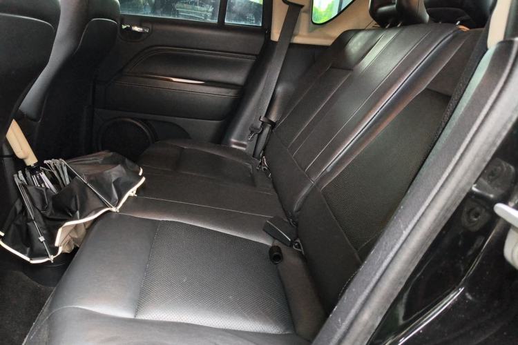 Used Jeep Compass 2014 2.0L two-wheel drive luxury version Left Rear Seat
