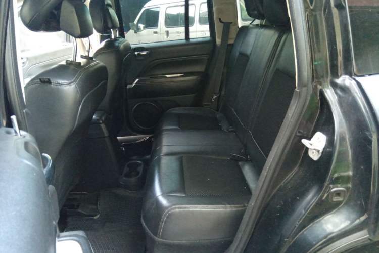 Used Jeep Compass 2014 Revised Version 2.4L Four-Wheel Drive Comfort Edition Left Rear Seat