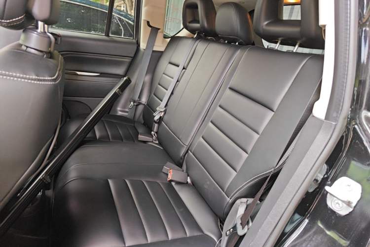 Used Jeep Compass 2014 Revised Version 2.4L Four-Wheel Drive Comfort Edition Left Rear Seat