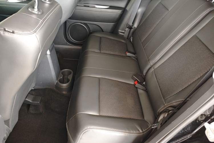 Used Jeep Compass 2014 Revised Version 2.4L Four-Wheel Drive Comfort Edition Left Rear Seat