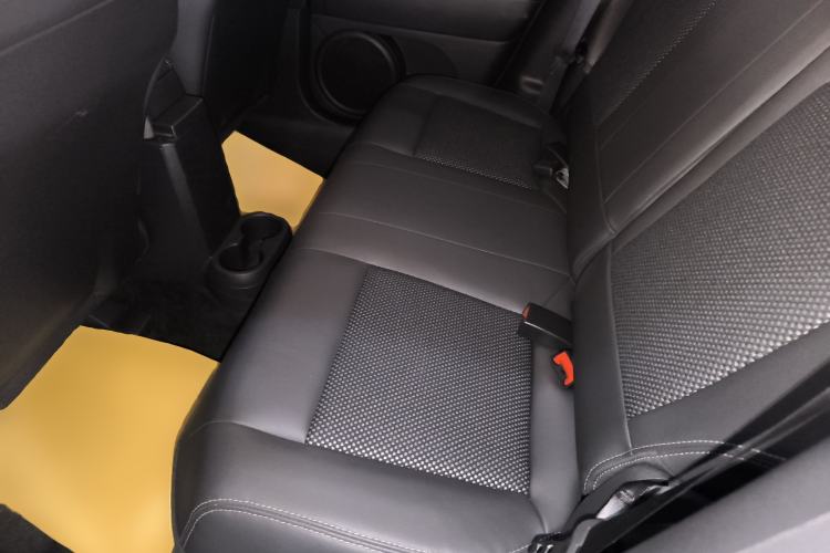 Used Jeep Compass 2014 Revised Version 2.4L Four-Wheel Drive Comfort Edition Left Rear Seat