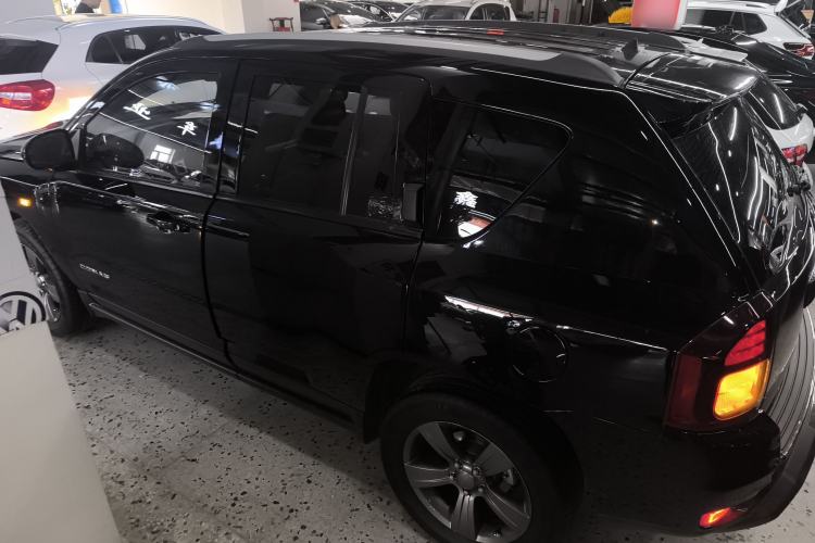 Used Jeep Compass 2014 Revised Version 2.4L Four-Wheel Drive Comfort Edition Left Side