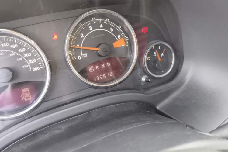 Used Jeep Compass 2014 Revised Version 2.0L Two-Wheel Drive Elite Edition Odometer Close Up