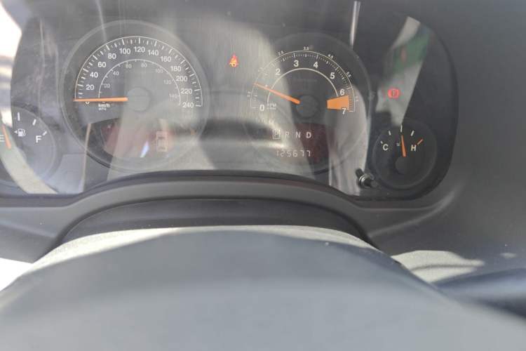 Used Jeep Compass 2014 2.0L two-wheel drive sport version Odometer Close Up