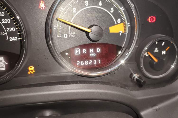 Used Jeep Compass 2014 Revised Version 2.4L Four-Wheel Drive Comfort Edition Odometer Close Up