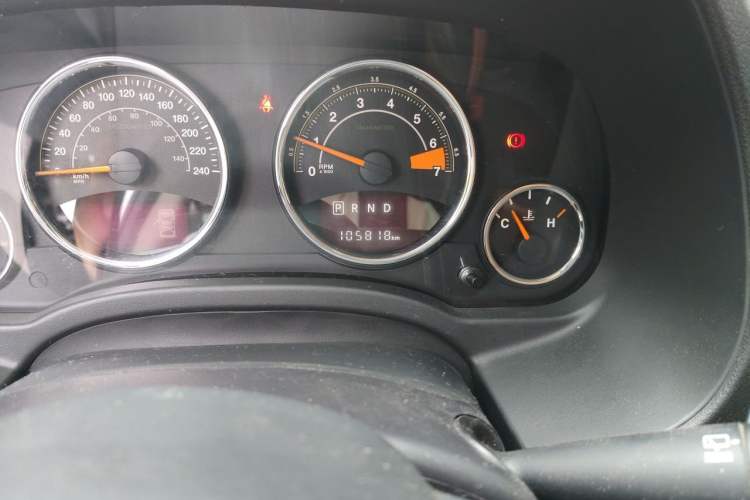 Used Jeep Compass 2014 Revised Version 2.4L Four-Wheel Drive Luxury Edition Odometer Close Up