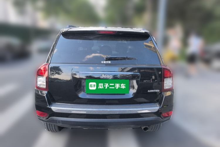 Used Jeep Compass 2014 2.0L two-wheel drive luxury version Rear