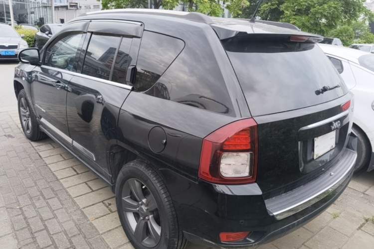 Used Jeep Compass 2014 Revised Version 2.4L Four-Wheel Drive Comfort Edition Rear Left 45 Deg
