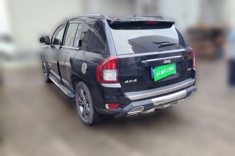 Used Jeep Compass 2014 2.4L four-wheel drive sport version Rear Left 45 Deg