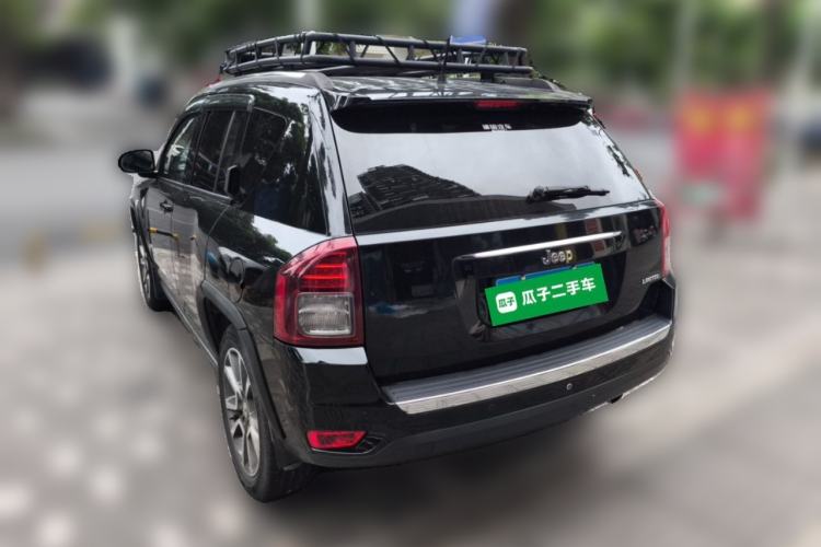 Used Jeep Compass 2014 2.4L four-wheel drive luxury version Rear Left 45 Deg