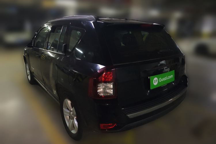 Used Jeep Compass 2014 2.0L two-wheel drive sport version Rear Left 45 Deg