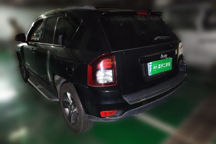 Used Jeep Compass 2014 2.4L four-wheel drive sport version Rear Left 45 Deg